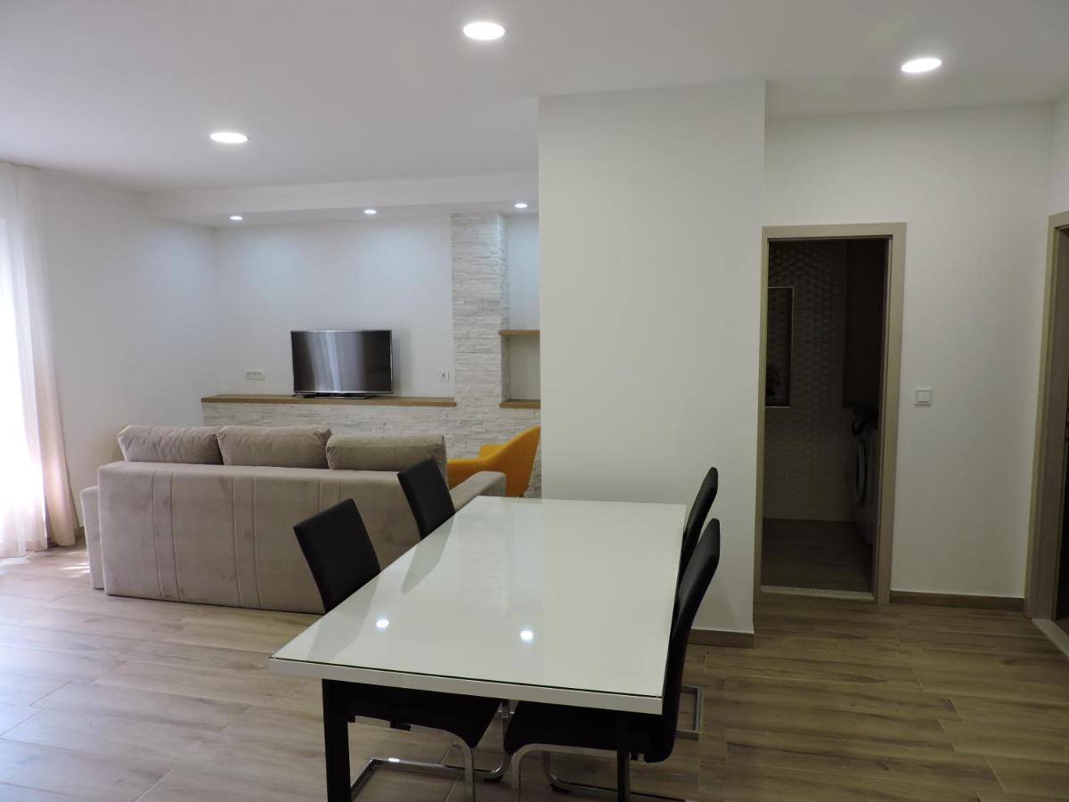 Apartments Lidus Makarska Bagian luar foto