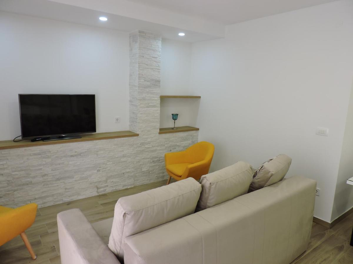 Apartments Lidus Makarska Bagian luar foto