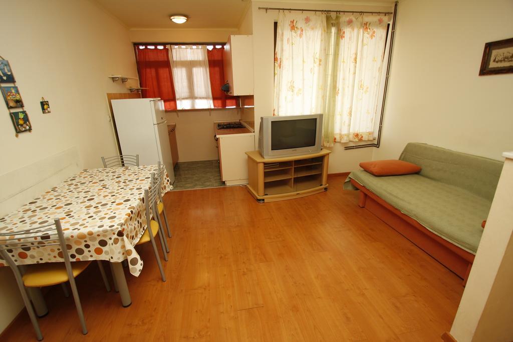 Apartments Lidus Makarska Ruang foto