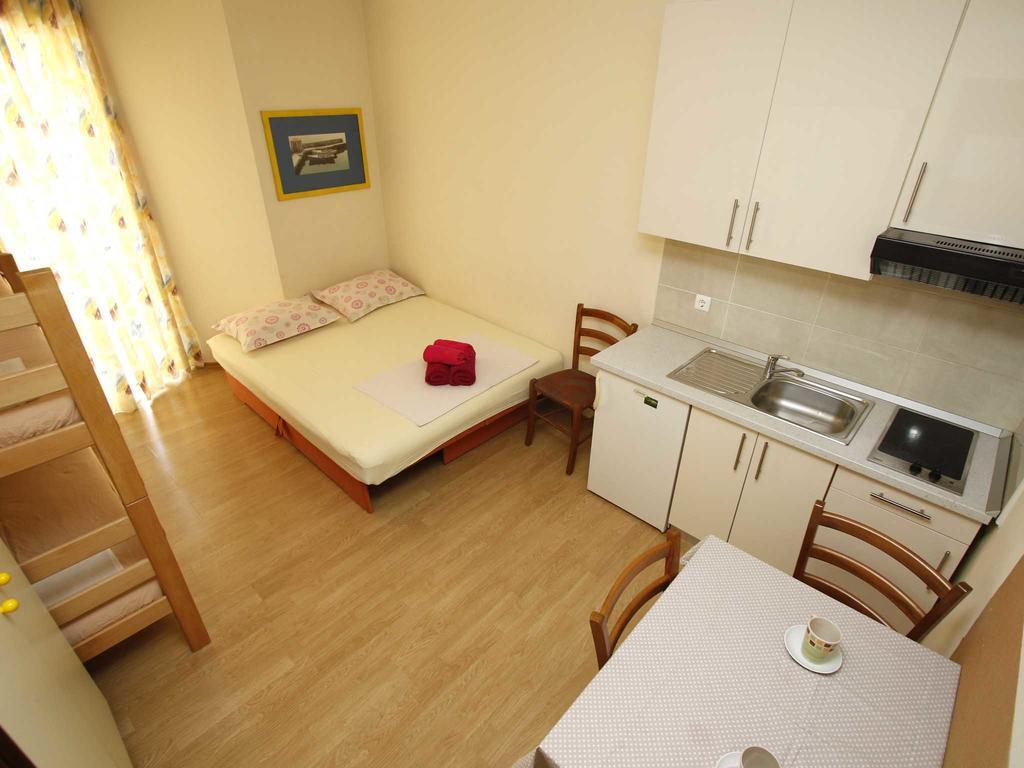 Apartments Lidus Makarska Bagian luar foto