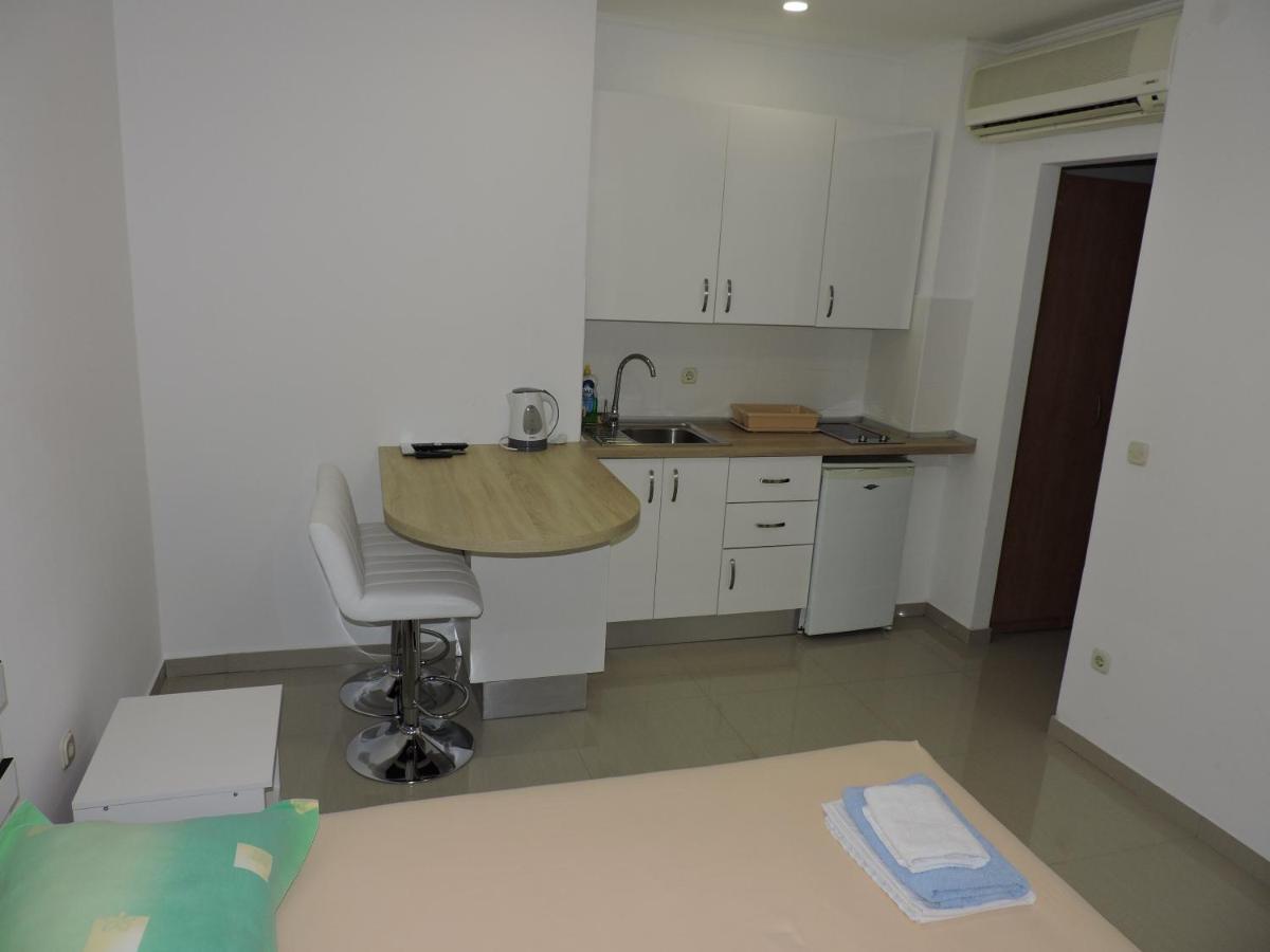 Apartments Lidus Makarska Bagian luar foto